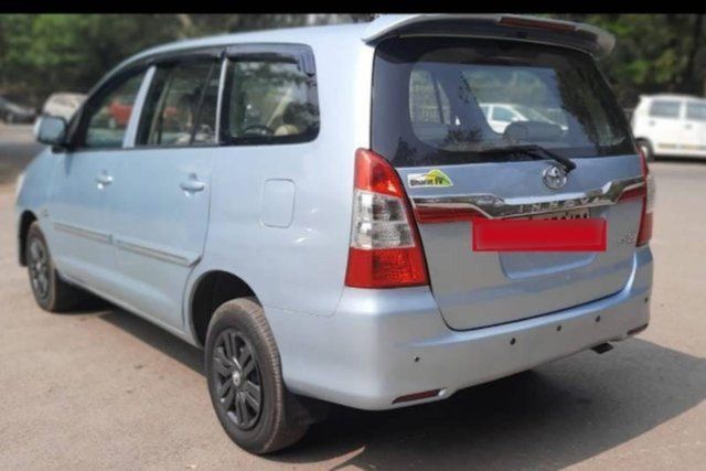 Second-hand 2014 Toyota Innova 2.5 जी (Diesel) 7 Seater for sale in Mumbai