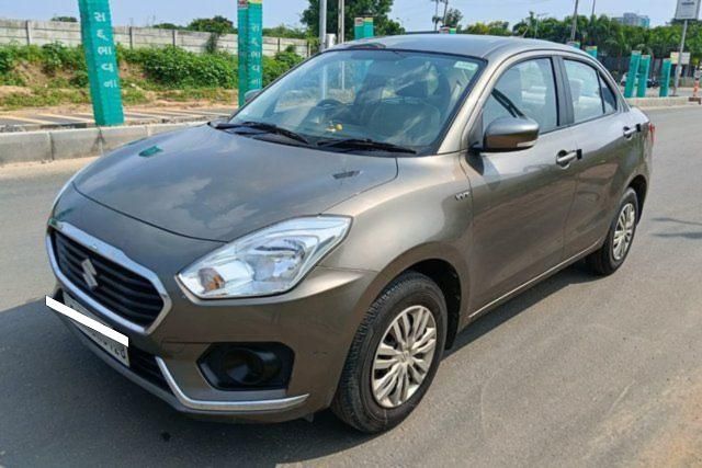 Maruti Suzuki Swift Dzire वीएक्सआई 1.2 Second-hand 2017 Maruti Suzuki Swift Dzire वीएक्सआई 1.2 for sale in Ahmedabad
