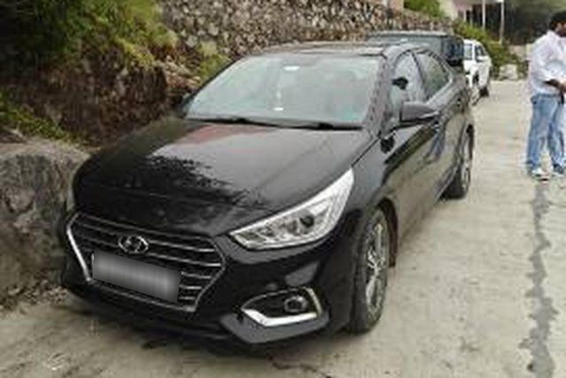 Second-hand 2017 Hyundai Verna CRDi 1.6 AT एसएक्स प्लस for sale in Ahmedabad