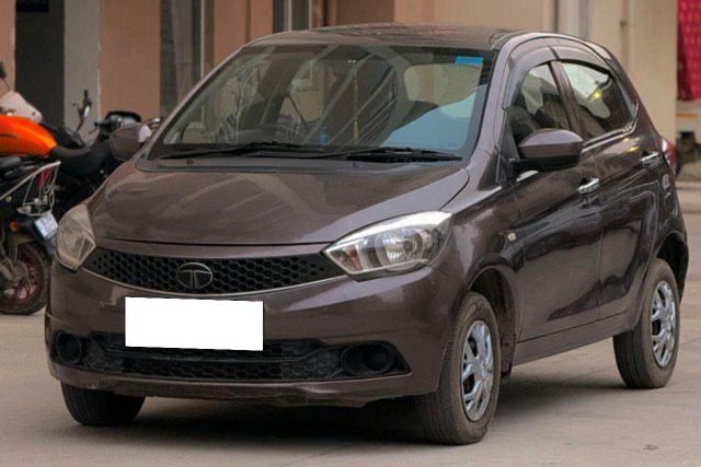 Second-hand 2017 Tata Tiago 1.2 Revotron एक्सएम for sale in Faridabad