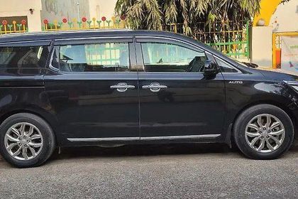 2021 Kia Carnival Limousine