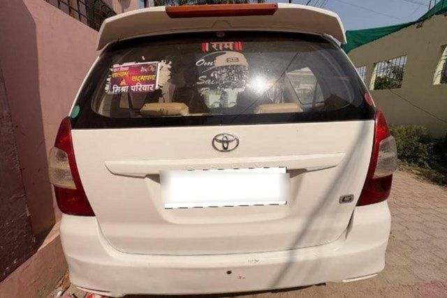 Toyota Innova 2.5 GX (Diesel) 7 Seater BS IV Second-hand 2013 Toyota Innova 2.5 GX (Diesel) 7 Seater BS IV for sale in Varanasi