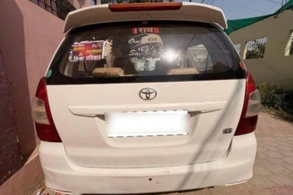2013 Toyota Innova 2.5 GX (Diesel) 7 Seater BS IV