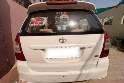 2013 Toyota Innova 2.5 GX (Diesel) 7 Seater BS IV