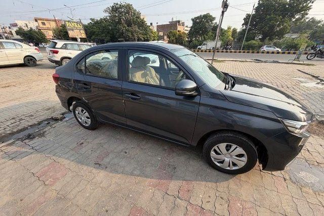 Honda Amaze VX Second-hand 2024 Honda Amaze VX for sale in Firozpur