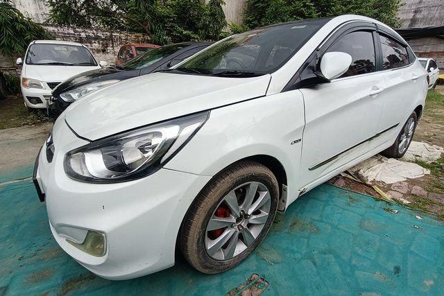 Hyundai Verna 1.6 SX Second-hand 2012 Hyundai Verna 1.6 SX for sale in Lucknow