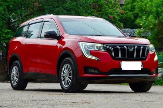 Second-hand 2022 Mahindra XUV700 एएक्स3 बीएस6 for sale in New Delhi