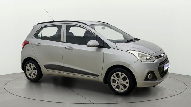 Hyundai Grand i10 स्पोर्टज़ Second-hand 2016 Hyundai Grand i10 स्पोर्टज़ for sale in Navi Mumbai