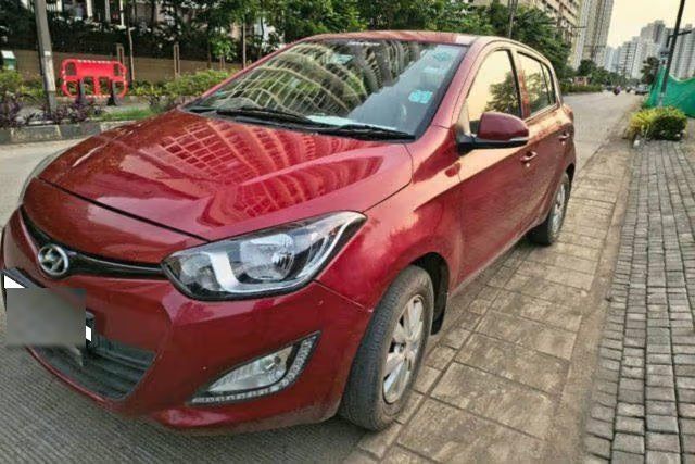 Second-hand 2013 Hyundai i20 Sportz 1.2 for sale in Thane