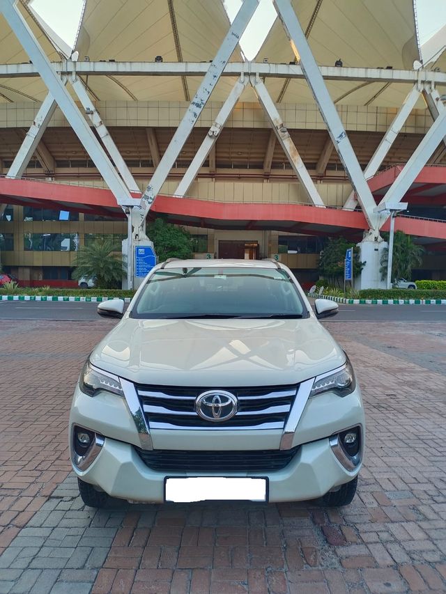 Toyota Fortuner 2.8 2WD AT BSIV Second-hand 2018 Toyota Fortuner 2.8 2WD AT BSIV for sale in New Delhi