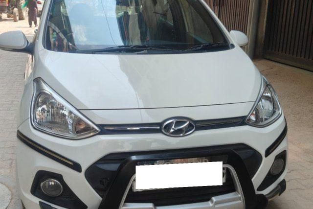 Hyundai Grand i10 Asta Second-hand 2016 Hyundai Grand i10 Asta for sale in Gurgaon