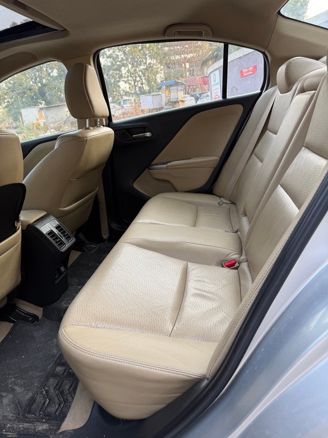 Second-hand 2014 Honda City i DTEC VX for sale in Pune-4