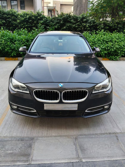 2014 BMW 5 Series 520d Luxury Line