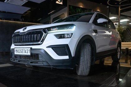 2024 स्कोडा कुशाक 1.0L Onyx AT