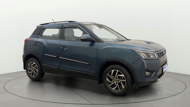 Mahindra XUV300 W8 Option AMT BSVI Second-hand 2023 Mahindra XUV300 W8 Option AMT BSVI for sale in Hyderabad