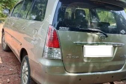 2009 Toyota Innova 2.5 वी डीजल 7-seater