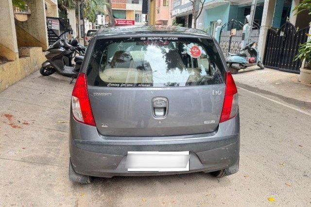 Hyundai i10 Magna 1.2 Second-hand 2009 Hyundai i10 Magna 1.2 for sale in Bangalore