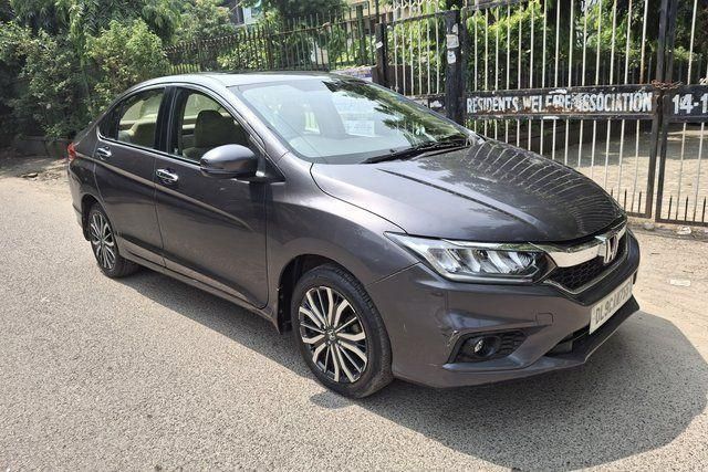 Second-hand 2017 Honda City i-VTEC CVT वीएक्स for sale in New Delhi
