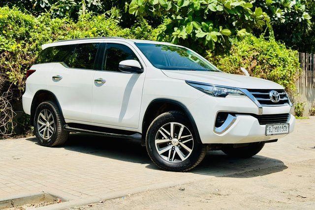 Second-hand 2018 Toyota Fortuner 2.8 4WD AT BSIV for sale in Ahmedabad