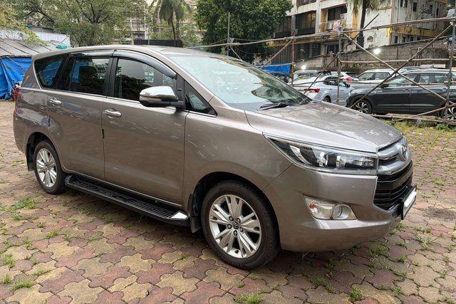 Toyota Innova Crysta 2.7 ZX AT BSIV Second-hand 2016 Toyota Innova Crysta 2.7 ZX AT BSIV for sale in Mumbai