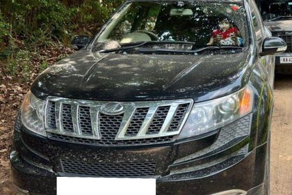 2014 Mahindra XUV500 W8 2WD
