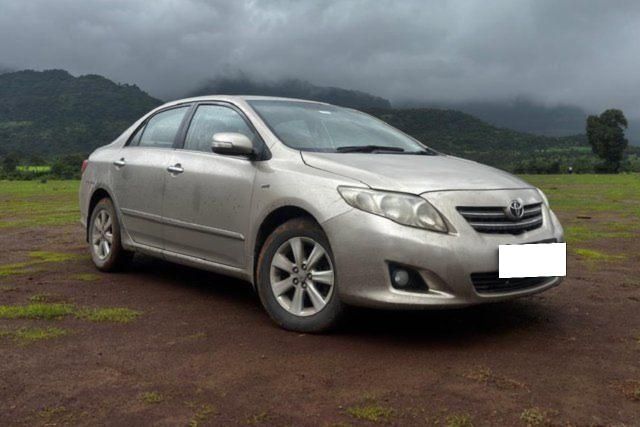 Toyota Corolla Altis जी Second-hand 2010 Toyota Corolla Altis जी for sale in Mumbai
