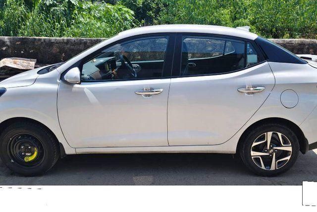 Hyundai Aura एसएक्स सीएनजी Second-hand 2023 Hyundai Aura एसएक्स सीएनजी for sale in Bodeli