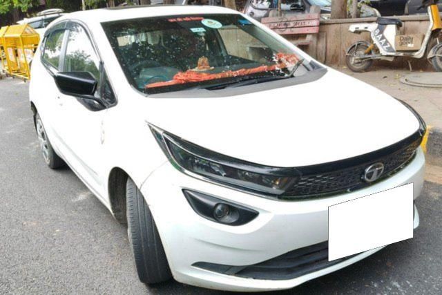 Tata Altroz XM S Second-hand 2023 Tata Altroz XM S for sale in New Delhi