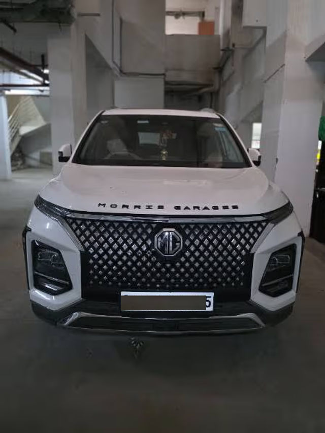 MG Hector Plus 1.5 Turbo Savvy Pro CVT 7 Str BSVI Second-hand 2023 MG Hector Plus 1.5 Turbo Savvy Pro CVT 7 Str BSVI for sale in Hyderabad