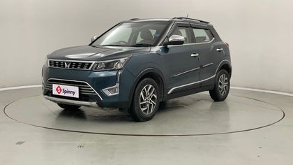 2023 Mahindra XUV300 W8 Opt AMT