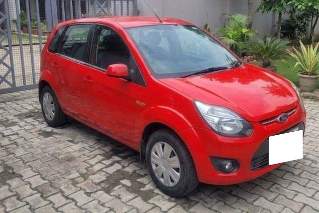 Ford Figo डीजल जेडएक्सआई Second-hand 2012 Ford Figo डीजल जेडएक्सआई for sale in Meerut