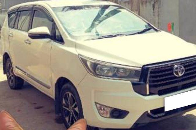 Toyota Innova Crysta 2.4 जी प्लस MT बीएस4 Second-hand 2019 Toyota Innova Crysta 2.4 जी प्लस MT बीएस4 for sale in Jhunjhunu