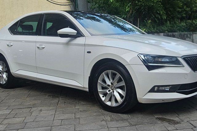 Second-hand 2017 Skoda Superb LK 1.8 TSI AT for sale in Mumbai