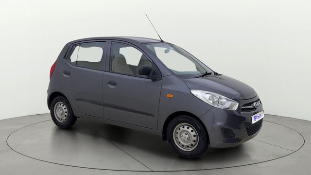 Hyundai i10 Magna 1.1L Second-hand 2015 Hyundai i10 Magna 1.1L for sale in Ahmedabad
