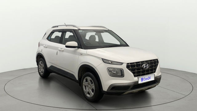Second-hand 2020 Hyundai Venue S for sale in Lucknow