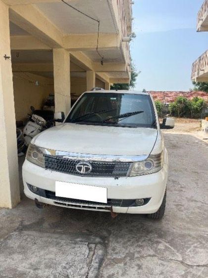 2013 Tata Safari Storme EX