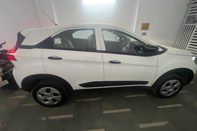 Tata Nexon स्मार्ट प्लस Second-hand 2025 Tata Nexon स्मार्ट प्लस for sale in Ghaziabad