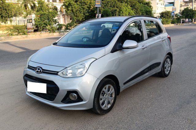 Second-hand 2016 Hyundai Grand i10 Sportz for sale in Jaipur