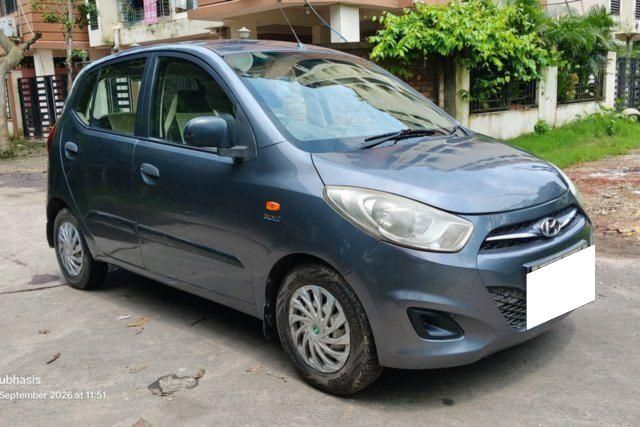 Hyundai i10 Magna 1.1L Second-hand 2015 Hyundai i10 Magna 1.1L for sale in Kolkata