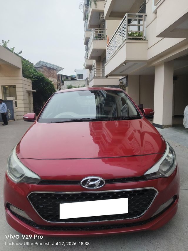 Second-hand 2015 Hyundai i20 Asta 1.4 CRDi for sale in Lucknow