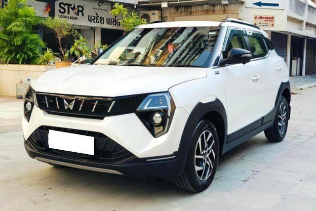 Second-hand 2024 Mahindra XUV 3XO एएक्स5 एल टर्बो एटी for sale in Ahmedabad