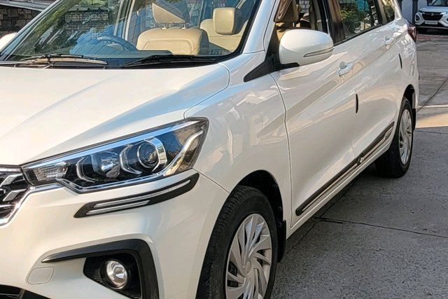 Maruti Suzuki Ertiga वीएक्सआई सीएनजी Second-hand 2023 Maruti Suzuki Ertiga वीएक्सआई सीएनजी for sale in Gorakhpur