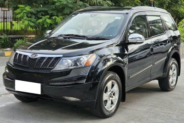 Second-hand 2014 Mahindra XUV500 W8 FWD for sale in Mumbai
