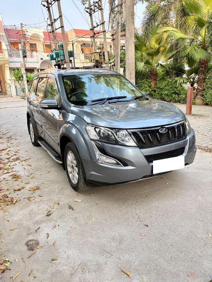 2016 Mahindra XUV500 W4