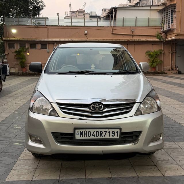 Second-hand 2008 Toyota Innova 2.5 G (Diesel) 8 Seater BS III for sale in Mumbai