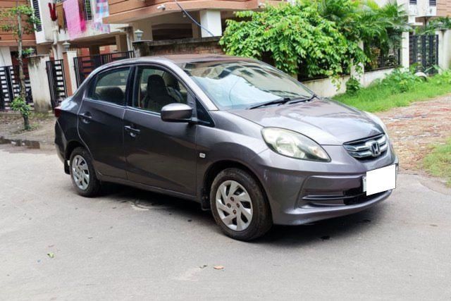 Honda Amaze S i-Dtech Second-hand 2014 Honda Amaze S i-Dtech for sale in Kolkata