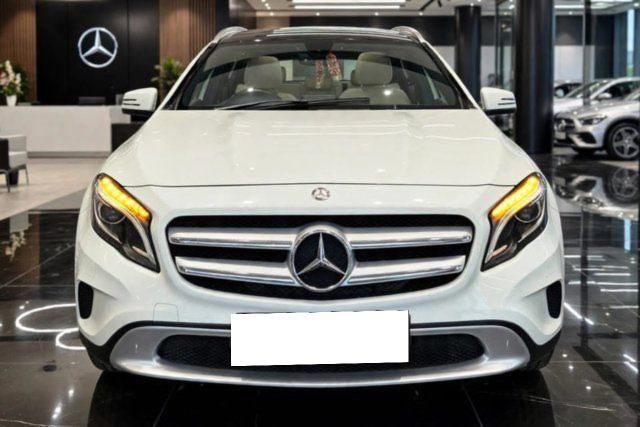 Mercedes-Benz GLA Class 200 Second-hand 2015 Mercedes-Benz GLA Class 200 for sale in New Delhi