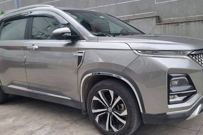 2023 MG Hector Plus 1.5 Turbo Savvy Pro CVT BSVI