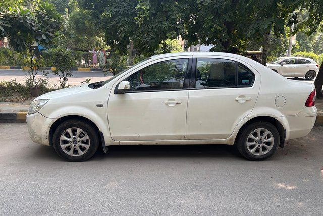 Ford Fiesta 1.5 TDCi Titanium Second-hand 2014 Ford Fiesta 1.5 TDCi Titanium for sale in New Delhi