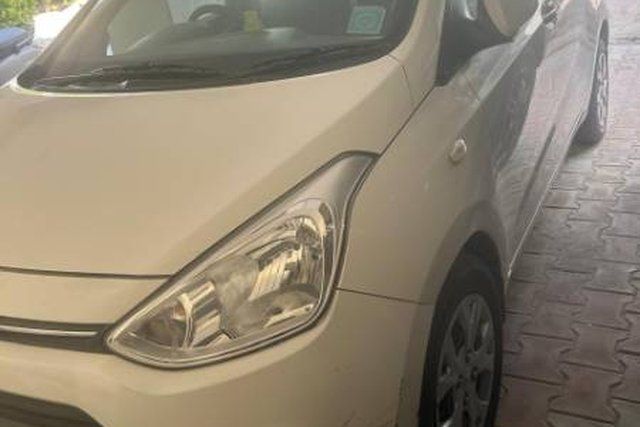 Hyundai Grand i10 Magna Second-hand 2015 Hyundai Grand i10 Magna for sale in Agra